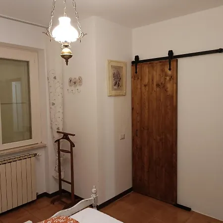 Compiano Bb Strela 39 Couette-café Sambuceto (Parma)